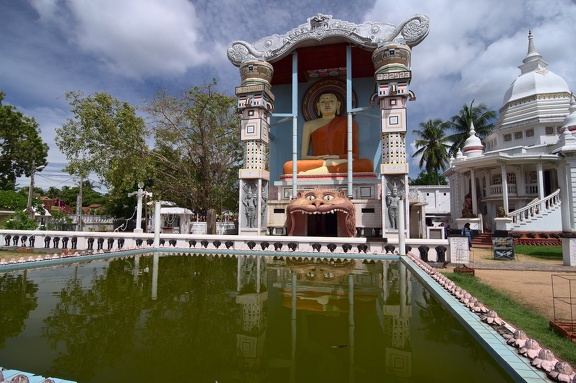 Ojedinělý buddhistický chrám. Negombo je jinak silně "křesťanské".